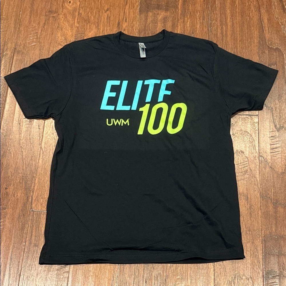 Never Worn, Elite 100 T-Shirt in Black